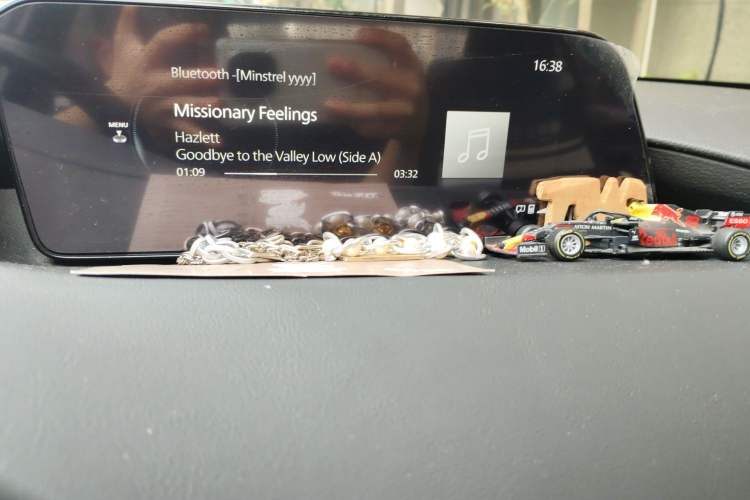 Used Mazda 3 Axela 2020 2.0L Automatic ZhiXuan Edition Audio And AC Panel