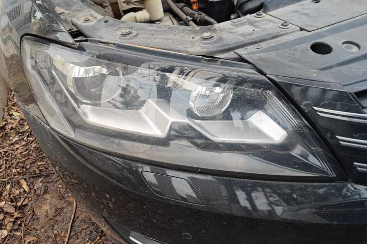 Used Volkswagen Passat 2013 2.0 TSI DSG Prestige Edition Right Front Headlight