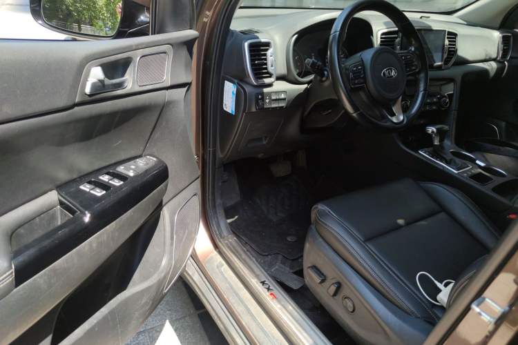 Used Kia KX5 2016 2.0L Automatic 2WD GLS
