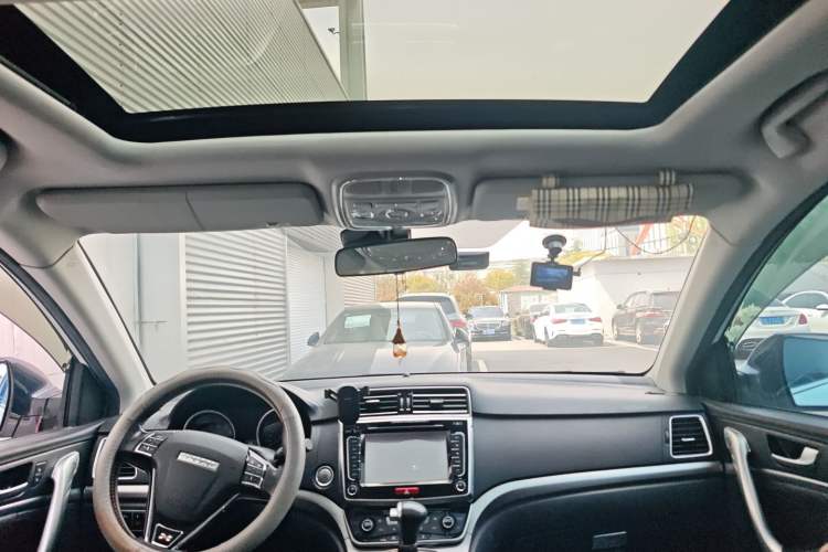 Used Haval H6 2015 Sport Edition 1.5T Automatic Two-Wheel Drive Luxury Model Headliner