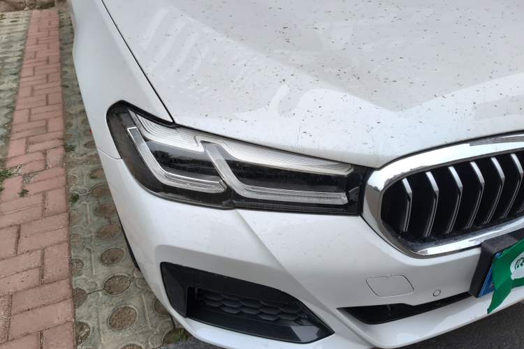 Used BMW 5 Series 2023 530Li Leading Model M Sport Package Right Front Headlight