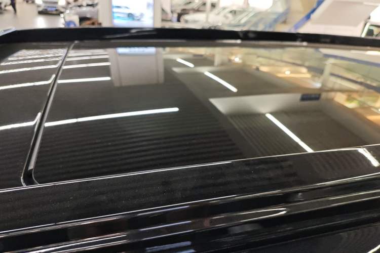 Used Mercedes-Benz V-Class 2022 V 260 Avantgarde Edition