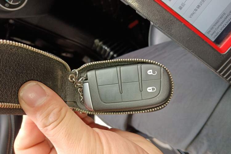 Used Jeep Compass 2017 200T Automatic Family Edition
