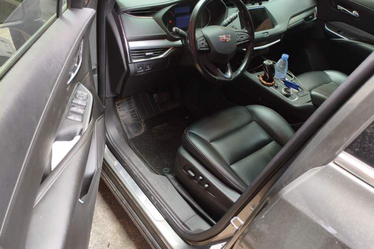 Used Cadillac XT4 2018 28T Four-Wheel Drive Leading Model
