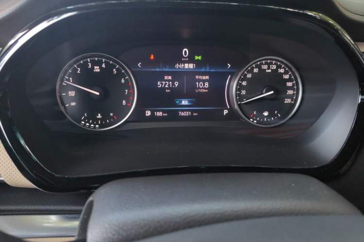 Used Buick GL8 2023 Land Executive Class Deluxe Model
