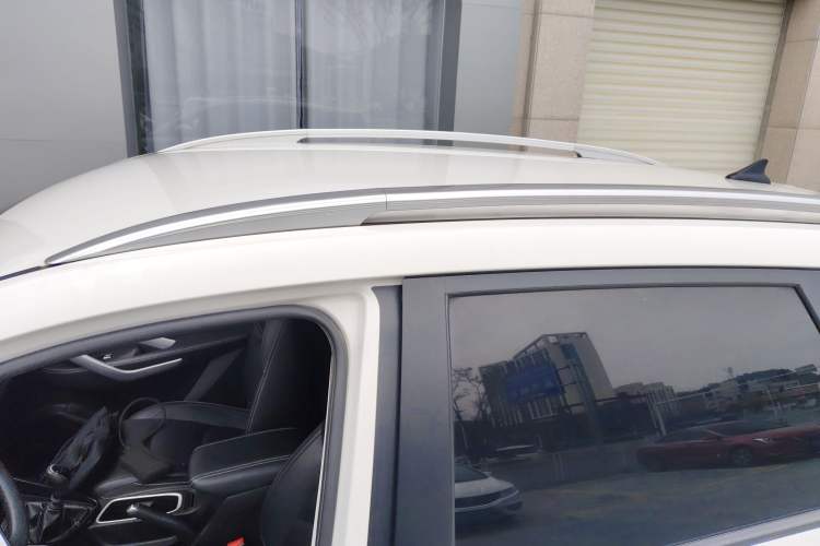 Used Baojun 530 2021 Global Car Anniversary Edition 1.5T Manual Luxury Model 6 Seats
