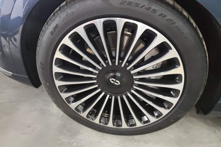 Used Hima AITO M9 2024 Range-Extended Ultra Version 42 kWh 6-Seater Model
