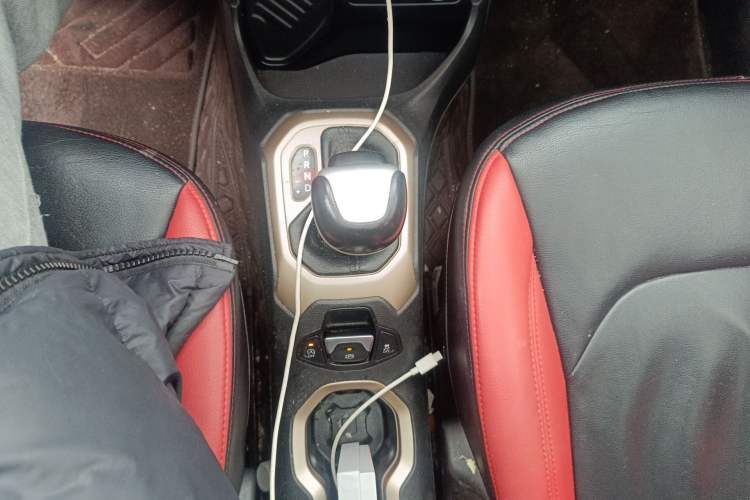 Used Jeep Renegade 2017 180T Automatic High-Energy Version