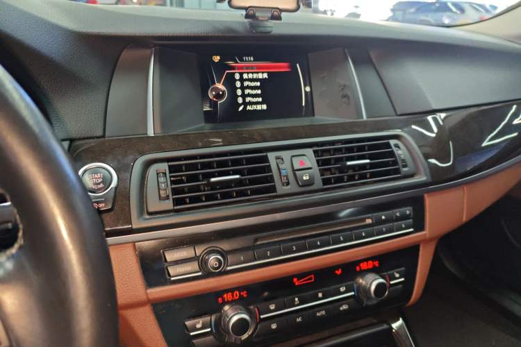 Used BMW 5 Series 2017 525Li Leading Model Audio And AC Panel