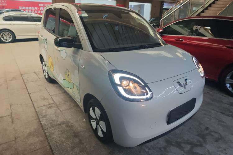 Used Wuling Hongguang MINIEV 2025 Four-Door Version Advanced Edition Front Right 45 Deg