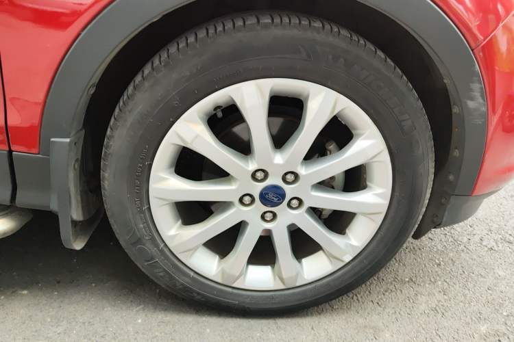 Used Ford Kuga 2013 1.6L GTDi Two-Wheel-Drive Trend Model
