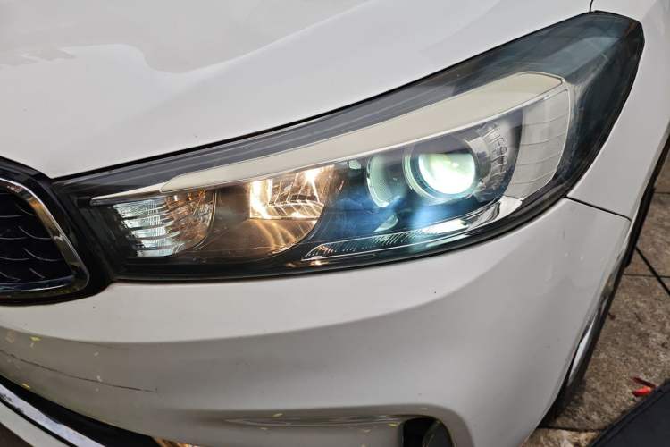 Used Kia K3 2017 1.6L Automatic 15th Anniversary Special Edition GLS Left Front Headlight