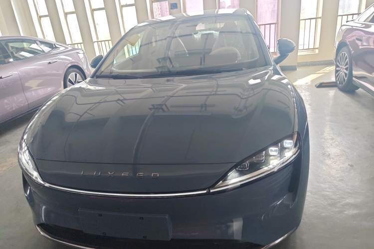 Used Hima Luxeed S7 2024 Pro Rear-Drive Long-Range Version Front