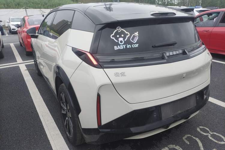 Used Zeekr X 2023 Rear-Drive ME Version 5 Seats Exterior 2