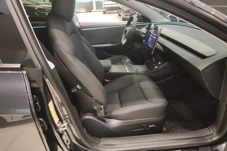 Used Tesla Model 3 2023 Rear-Wheel-Drive Version