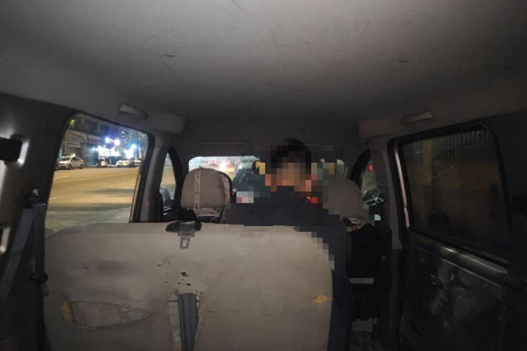 Used Wuling Rongguang V 2016 1.2L Practical Model Non-Power-Assisted Headliner