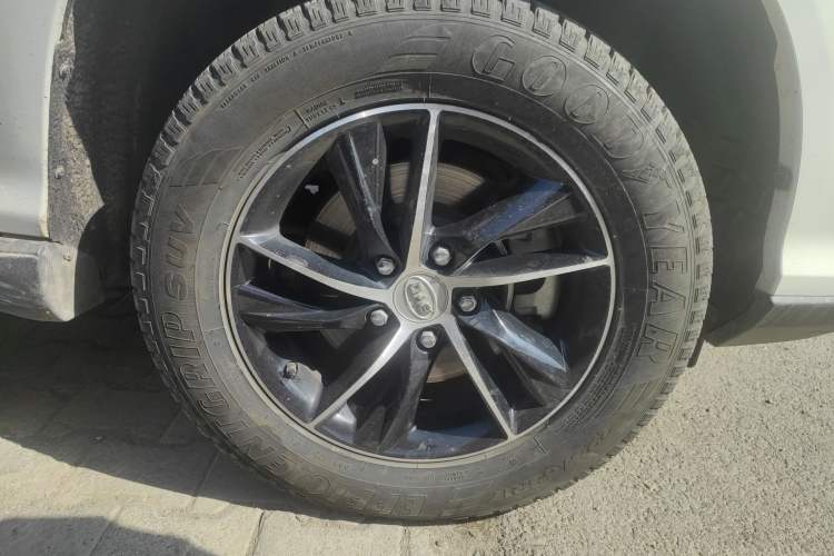 Used BYD S7 2015 1.5T Upgraded Manual Luxury Model
