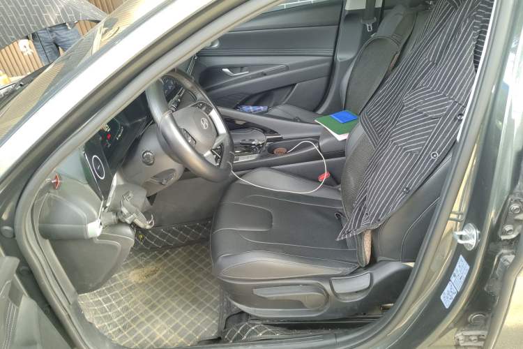 Used Hyundai Elantra 2023 1.5L CVT GLX Elite Edition
