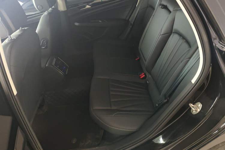 Used Volkswagen Passat 2025 Premium Version 380TSI Dragon Edition