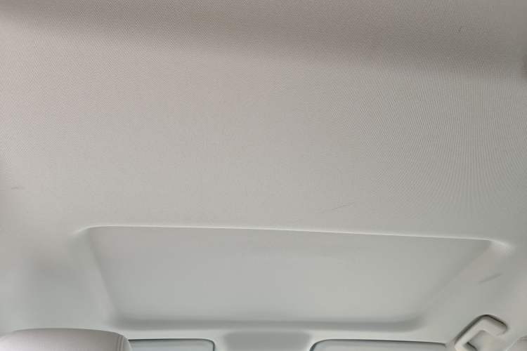 Used Buick GL8 2023 Land Executive Class Comfort Model
