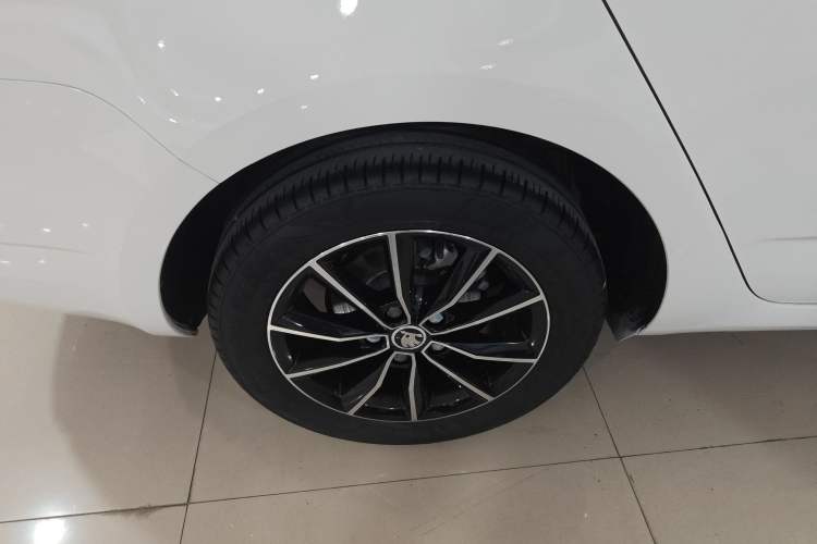 Used Skoda Octavia 2017 1.6L Automatic Smart Drive Edition