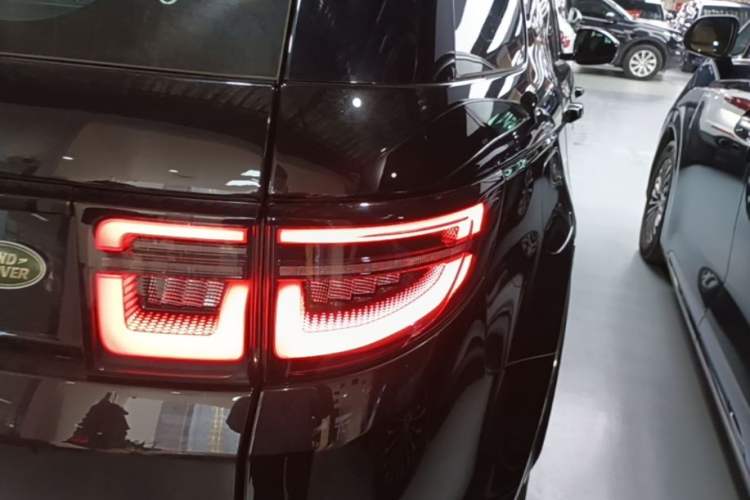 Used Land Rover Discovery Sport New Energy 2023 1.5T P300e Plug-in Hybrid Electric Version