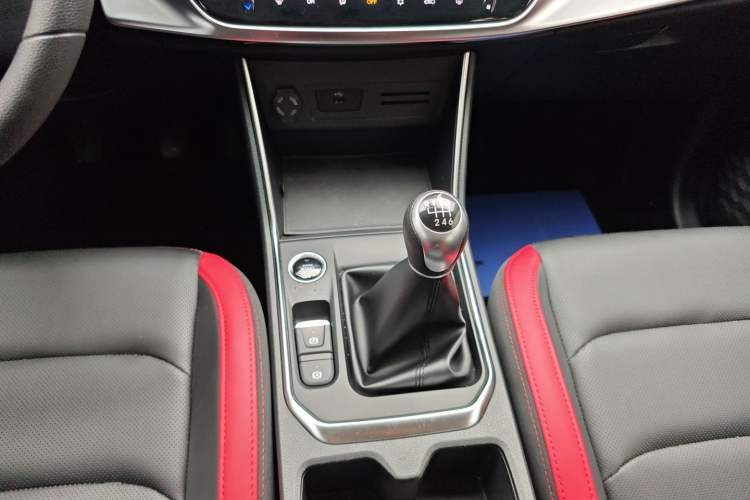 Used SOL X8 2021 300T Manual Panoramic Luxury Edition 6 Seats