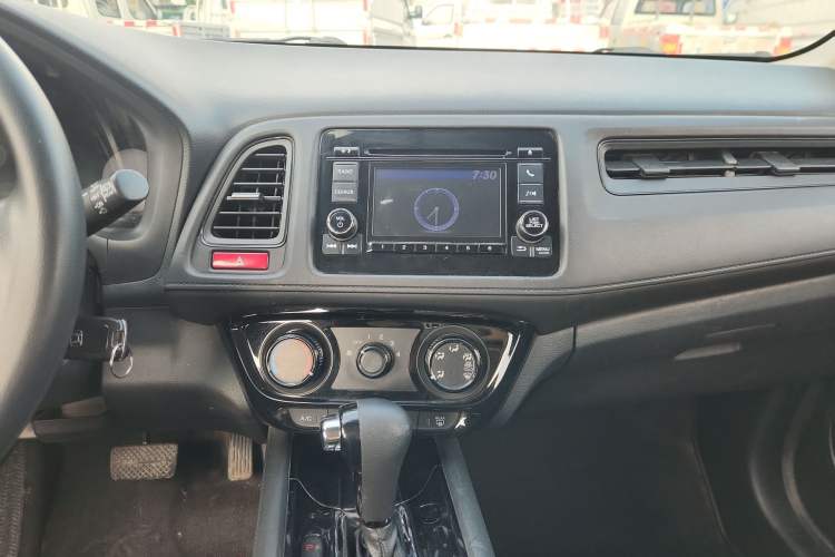 Used Honda Vezel 2017 1.5L CVT 2WD Comfort Model