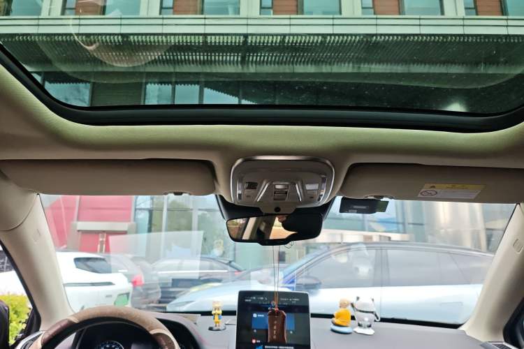 Used BYD Tang New Energy 2018 DM 2.0T All-Wheel Drive Smart Connect Advanced Model 7 Seats China V Emission Standard