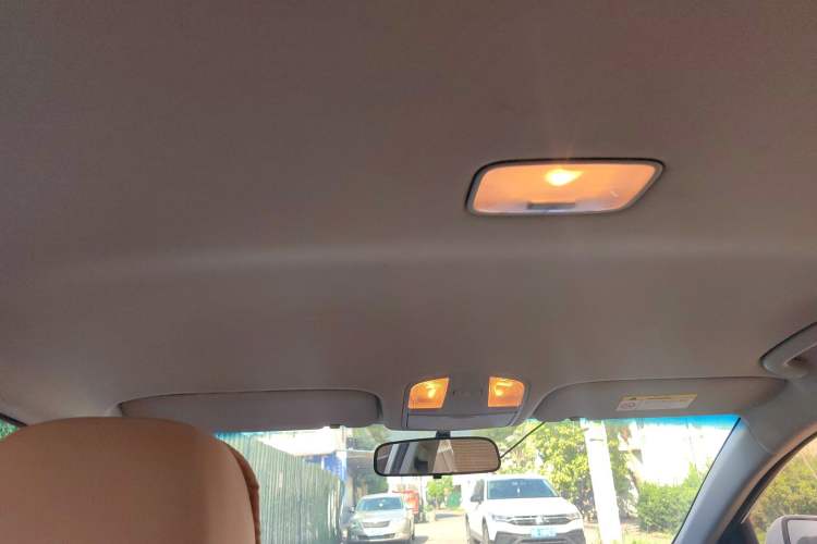 Used Hyundai Elantra (6th Generation / Lingdong) 2016 1.6L Manual ZhiXuan·Youth Edition Headliner