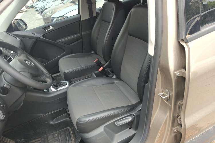 Used Volkswagen Tiguan 2013 1.8TSI Automatic Two-Wheel Drive Trend Edition Left Front Seat