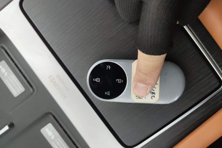 Used Hima AITO M7 2026 Model Range-Extending Ultra All-Wheel Drive 5-Seater Version
