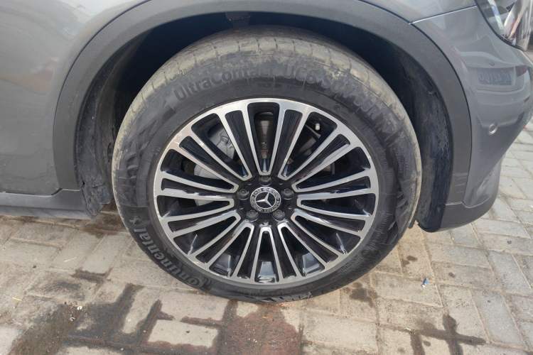 Used Mercedes-Benz GLC 2019 GLC 200 L 4MATIC Right Front Wheel Hub