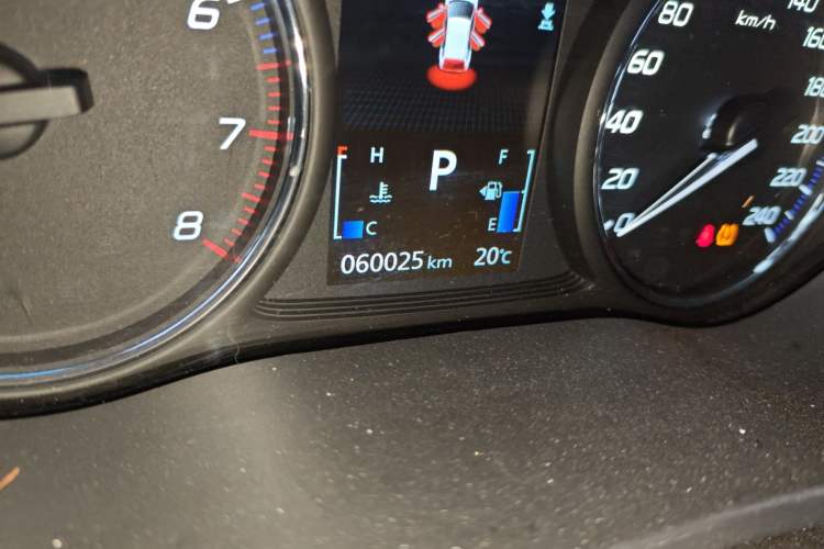 Used Mitsubishi Outlander 2020 2.4L 4x4 Zhi Xiang Edition 7-Seater
