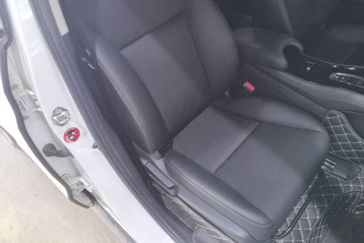 Used Honda Vezel 2020 1.5L CVT Pioneer Edition