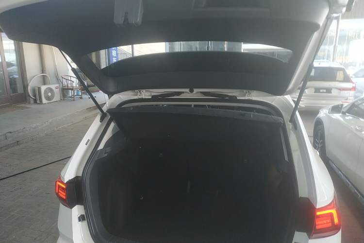 Used Volkswagen Tharu 2021 280TSI Two-Wheel Drive Comfort Edition
