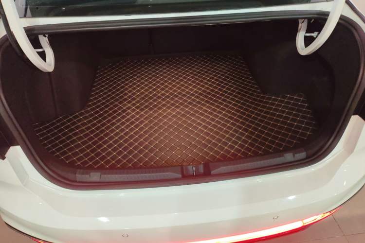 Used Volkswagen Lavida 2024 300TSI DSG Starry Sky Leading Edition
