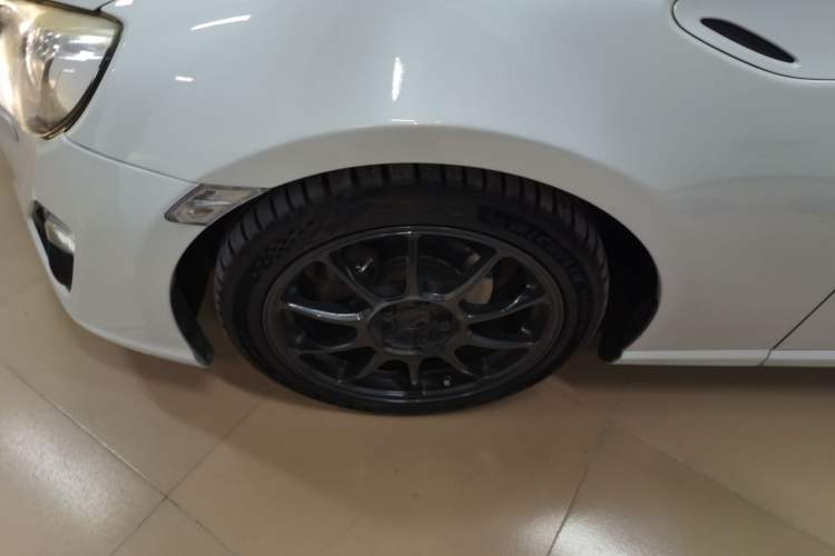 Used Toyota 86 2014 2.0L Manual Luxury Version