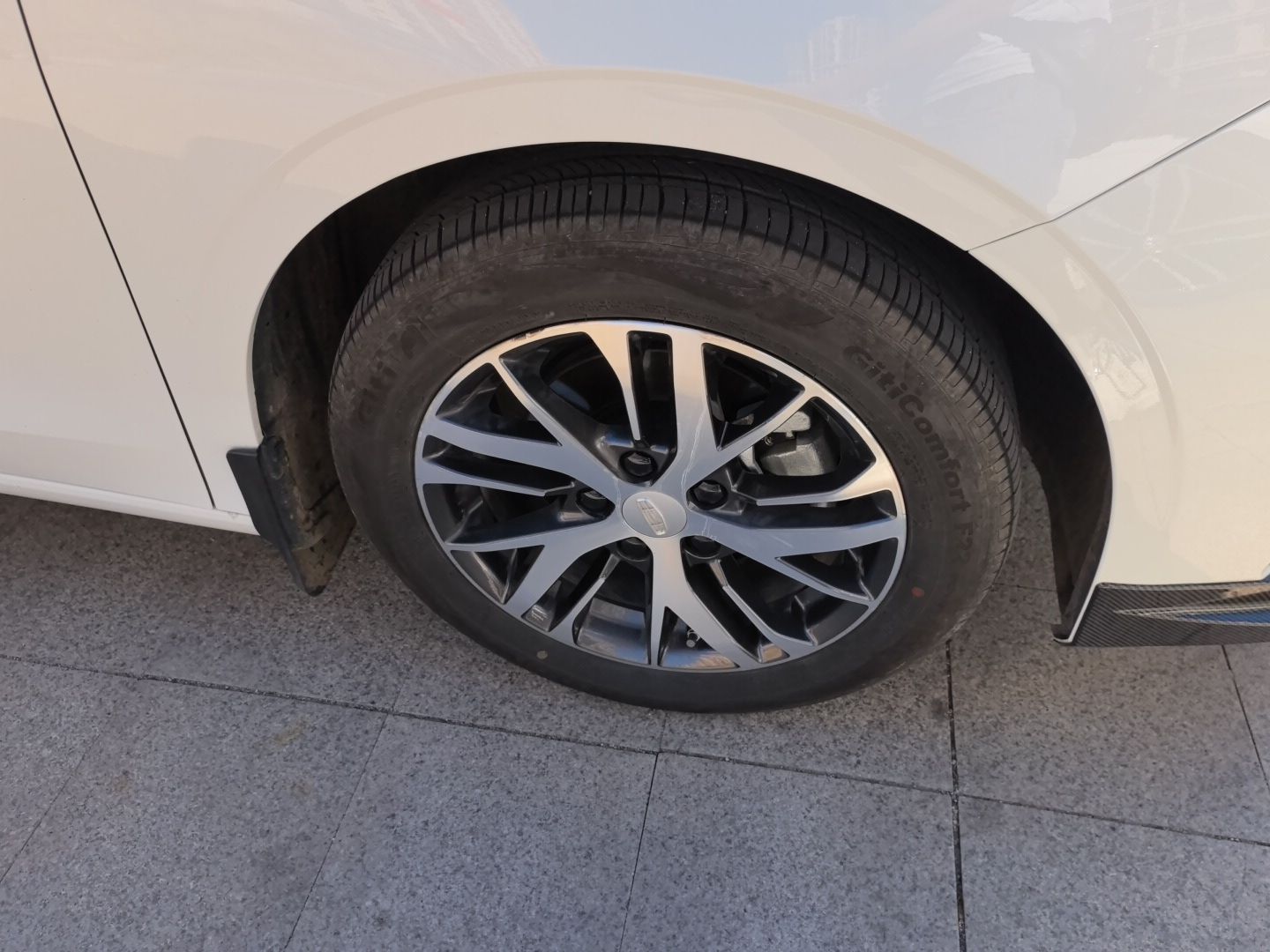 Geely Auto Emgrand 2025 4th Generation 1.5L CVT Longteng Edition — снимка 8
