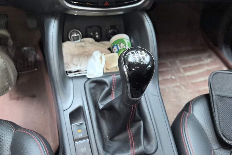 Used CHANGAN CS75 2014 2.0L Manual Luxury Version China V Standard Gear Lever