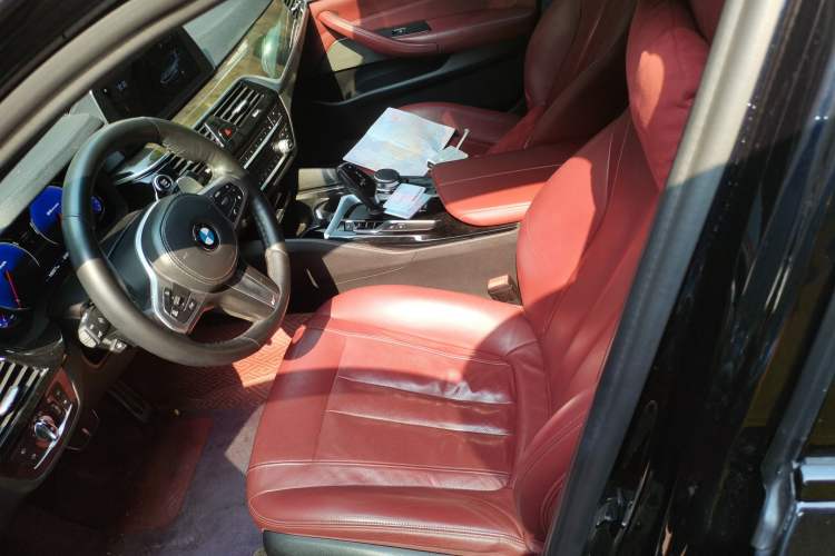 Used BMW 5 Series 2018 Restyled 530Li Luxury Edition M Sport Package Left Front Seat