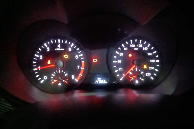 Used Haima Fumei 2014 M5 1.6L Manual Standard Model Instrument Cluster