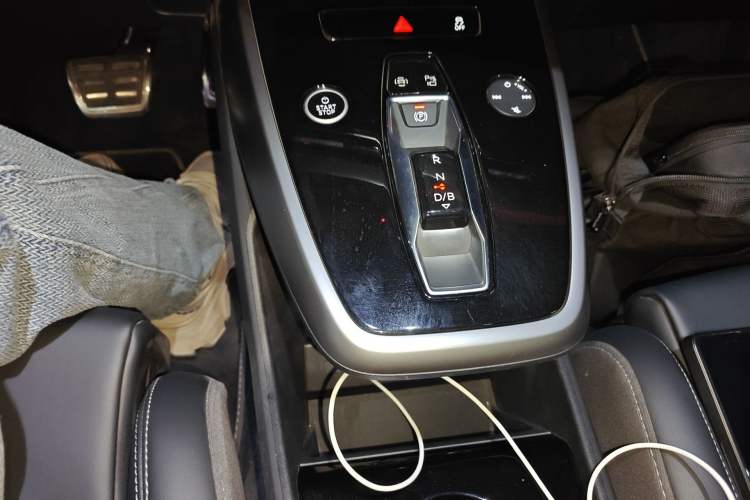 Used Audi Q4 e-tron 2023 40 e-tron Adventure Edition Gear Lever