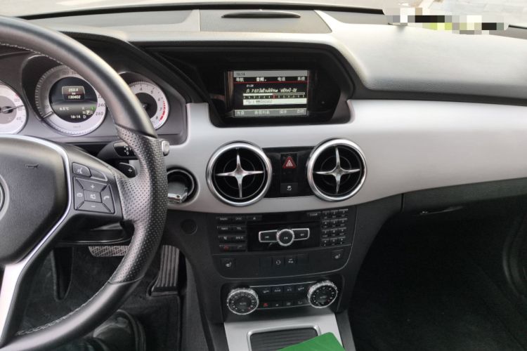 Used Mercedes-Benz GLK-Class 2013 GLK 300 4MATIC Dynamic Sunroof Model