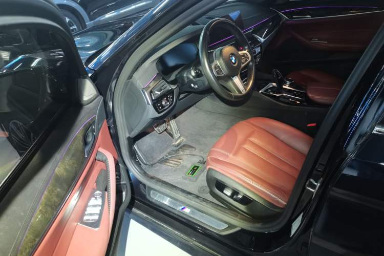 Used BMW 5 Series 2019 530Li Leading Model M Sport Package
