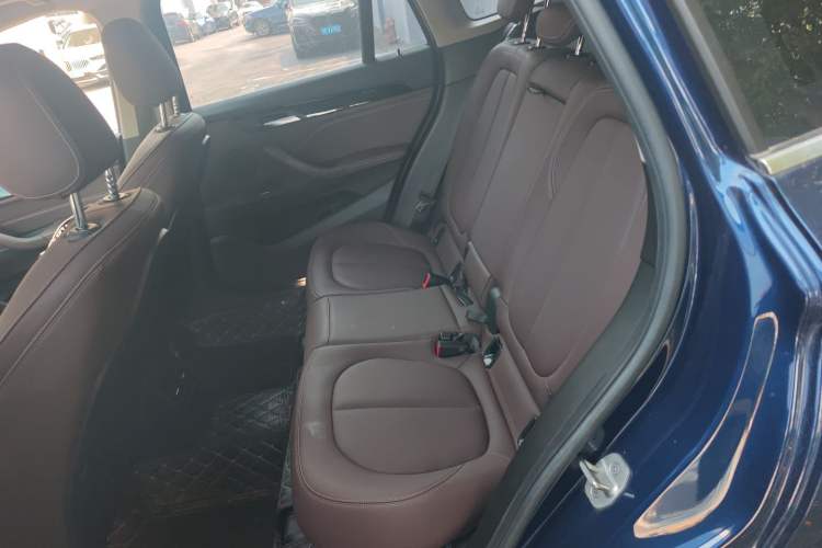 Used BMW X1 2020 sDrive25Li Leading Model
