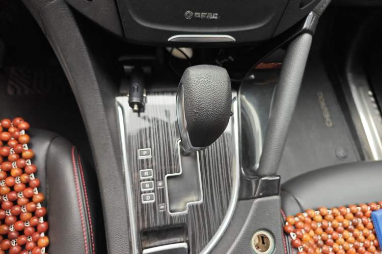 Used Dongfeng Aeolus AX7 2016 2.0L Automatic Zhiyi Trim Gear Lever