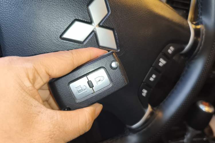 Used Mitsubishi Pajero 2018 3.0L Automatic Comfort Edition
