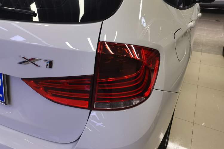 Used BMW X1 2014 sDrive18i Leading Model Exterior 3