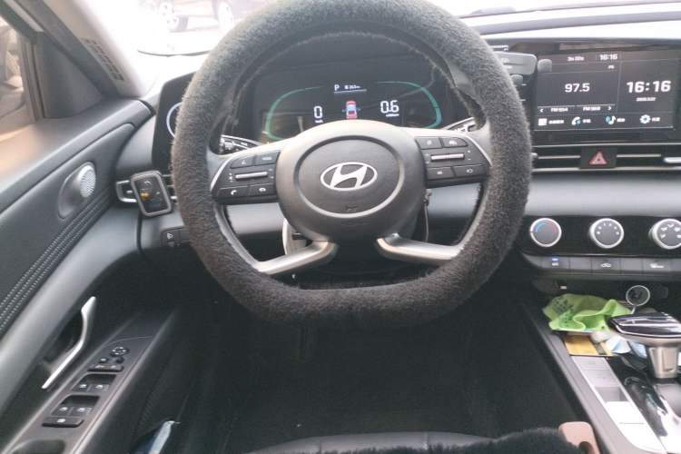 Used Hyundai Elantra 2023 1.5L CVT GLX Elite Edition
